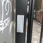 Balcescusuite Апартаменти Бухарест